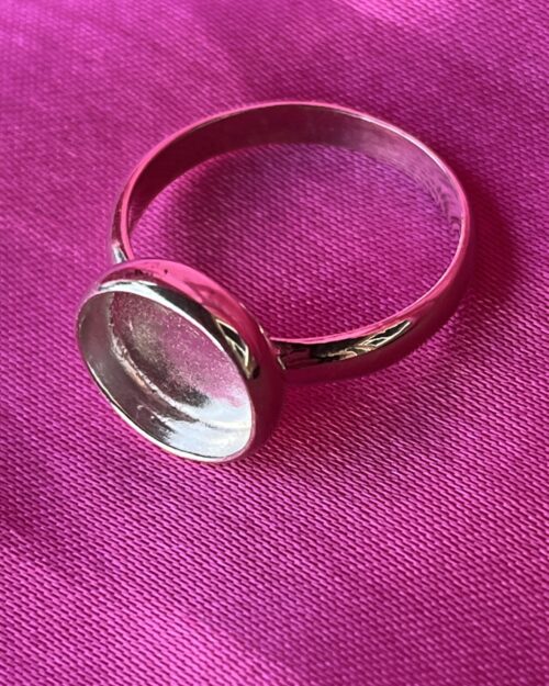 To choose an alternative style - Sterling silver classic round ring